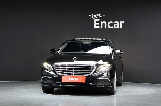 Mercedes-Benz E-Class E300 4MATIC Exclusive Standard — пробег 114 492 км — фото 3 из 5