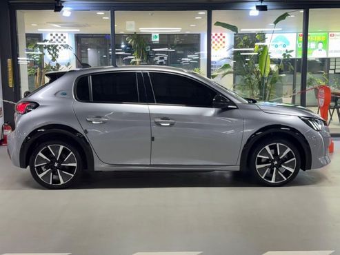 Peugeot 208 GT — пробег 84 732 км — фото 3 из 5
