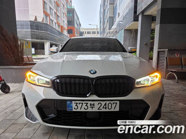 BMW 3-Series 320i M Sport — пробег 682 км — фото 1 из 5