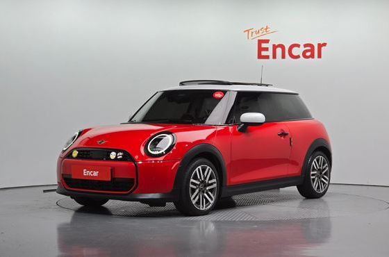Mini Cooper Classic — пробег 8 277 км — фото 1 из 5