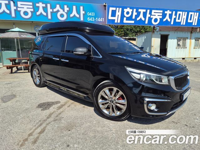 Kia Carnival 9-seater Hi-Limousine Prestige — пробег 198 000 км — фото 2 из 5