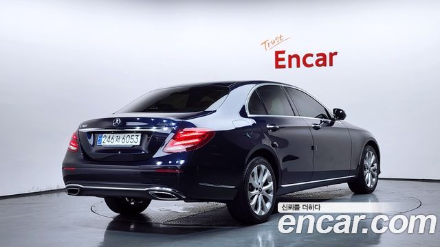 Mercedes-Benz E-Class из Кореи Encar