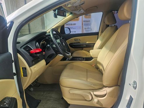 Kia Carnival 9-seater Luxury — пробег 81 623 км — фото 5 из 5