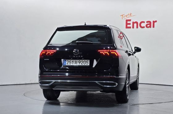 Volkswagen Tiguan 2.0 TSI Prestige — пробег 72 157 км — фото 4 из 5