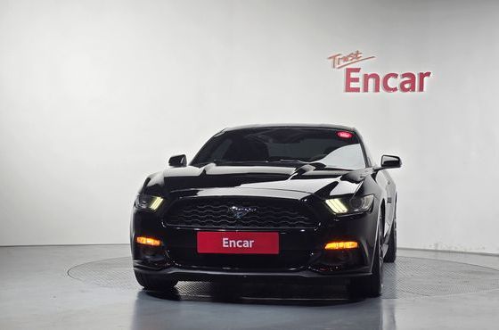 Ford Mustang Coupe — пробег 109 632 км — фото 3 из 5