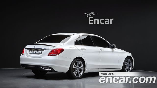 Mercedes-Benz C-Class C220 d Avantgarde — пробег 88 898 км — фото 2 из 5