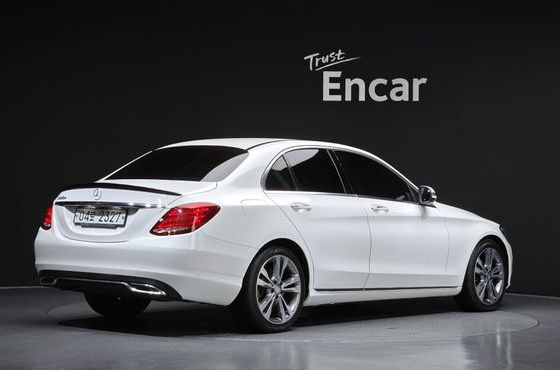 Mercedes-Benz C-Class C220 d Avantgarde — пробег 88 898 км — фото 2 из 5