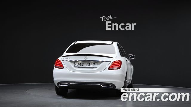 Mercedes-Benz C-Class C220 d Avantgarde — пробег 88 898 км — фото 4 из 5