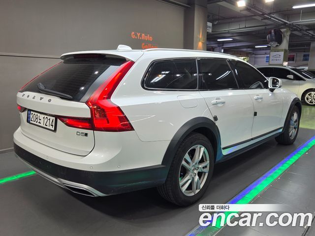 Volvo V90 D5 AWD — пробег 164 164 км — фото 2 из 5