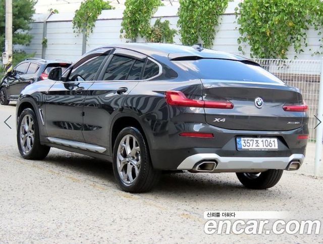 BMW X4 xDrive20i xLine — пробег 29 915 км — фото 3 из 5