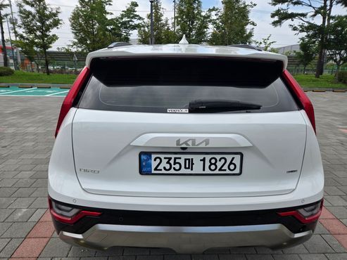 Kia Niro Signature — пробег 24 652 км — фото 4 из 5