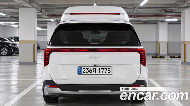 Kia Carnival Gasoline 9-Seater Hi Limousine Signature — пробег 12 375 км — фото 2 из 5