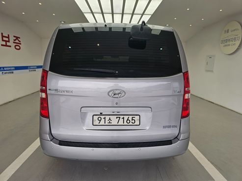 Hyundai Starex Van 3-Seater Smart — пробег 83 616 км — фото 4 из 5