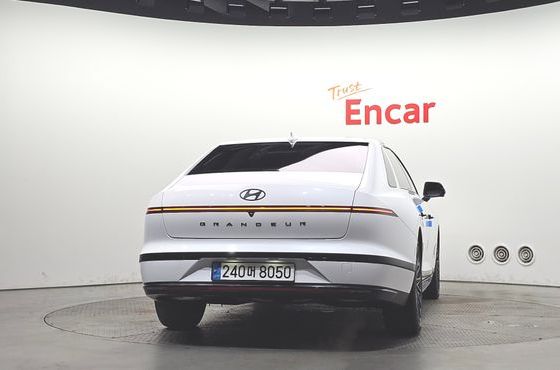 Hyundai Grandeur Calligraphy — пробег 24 961 км — фото 4 из 5