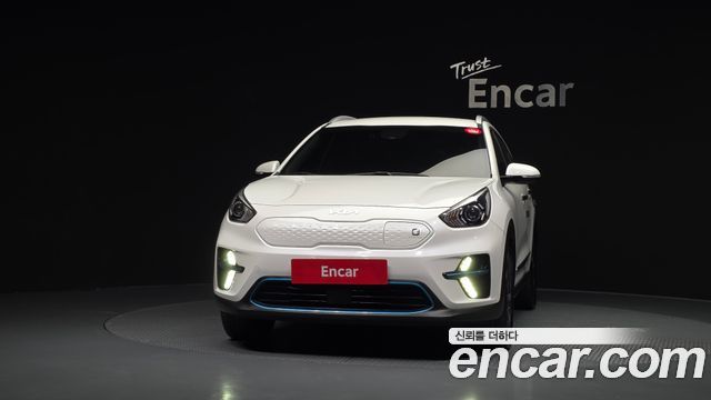 Kia Niro Prestige — пробег 90 841 км — фото 3 из 5