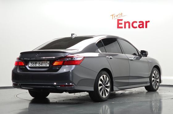 Honda Accord 2.0 Hybrid 9th — пробег 105 723 км — фото 2 из 5