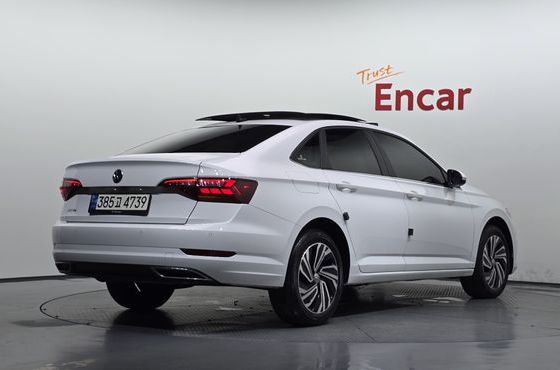 Volkswagen Jetta 1.4 TSI Prestige — пробег 24 826 км — фото 2 из 5