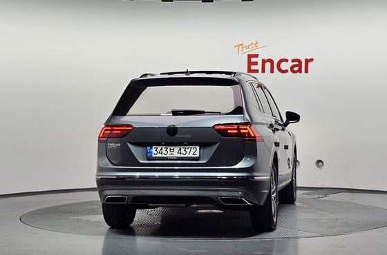 Volkswagen Tiguan 2.0 TDI Prestige — пробег 128 559 км — фото 4 из 5