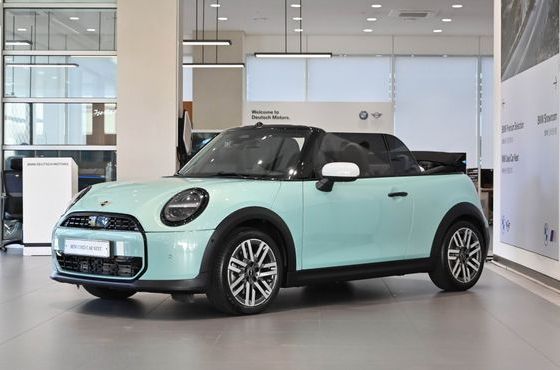 Mini Cooper Convertible Classic — пробег 4 076 км — фото 1 из 5