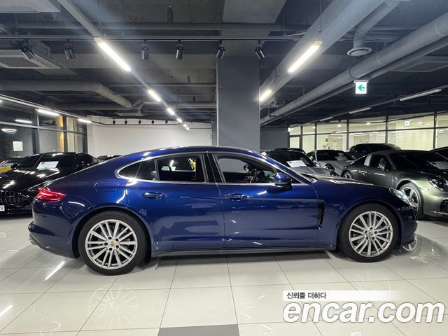 Porsche Panamera 3.0 AWD — пробег 46 000 км — фото 2 из 5
