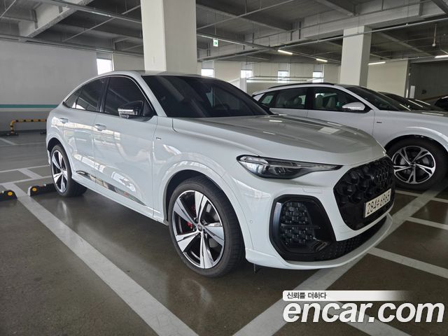 Audi Q5 45 TFSI Quattro Sportback S Line — пробег 1 703 км — фото 1 из 5