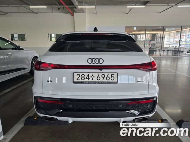 Audi Q5 45 TFSI Quattro Sportback S Line — пробег 1 703 км — фото 4 из 5