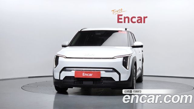 Kia EV3 из Кореи Encar