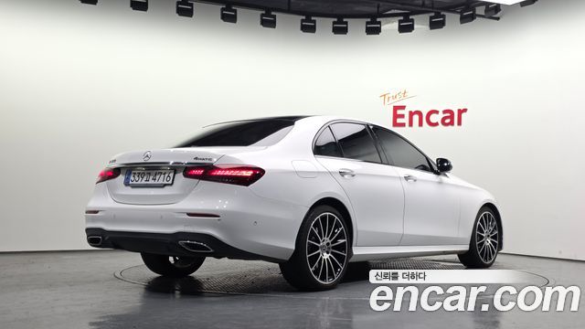 Mercedes-Benz E-Class из Кореи Encar