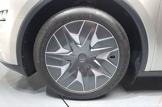 Tesla Model Y L Long Range AWD — пробег 3 578 км — фото 5 из 5