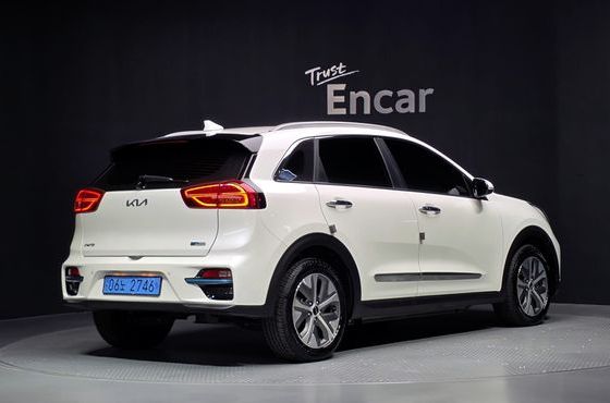 Kia Niro Prestige — пробег 127 617 км — фото 2 из 5