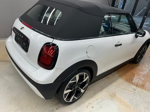 Mini Cooper Convertible Favoured — пробег 16 000 км — фото 2 из 5