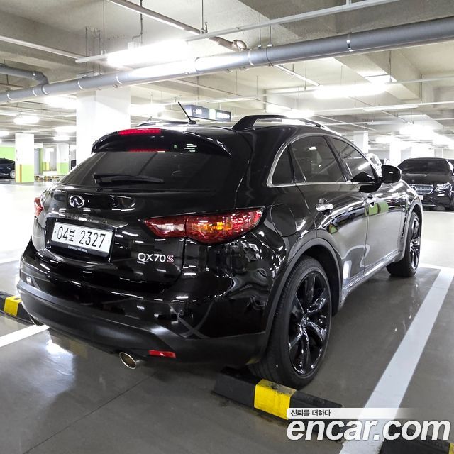 Infiniti QX70 3.7 AWD — пробег 146 950 км — фото 5 из 5