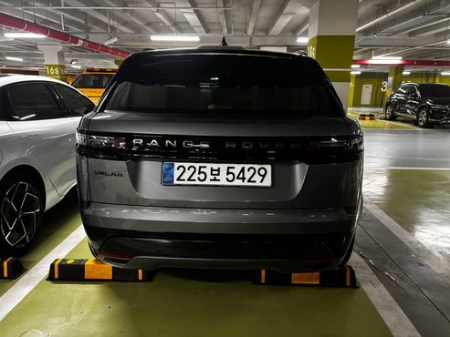 Land Rover Range Rover Velar 2.0 P250 Dynamic SE — пробег 21 000 км — фото 4 из 5