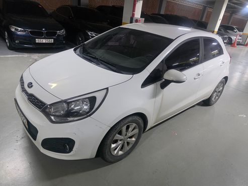 Kia pride 1.6 GDI Hatchback Luxury — пробег 309 788 км — фото 1 из 5
