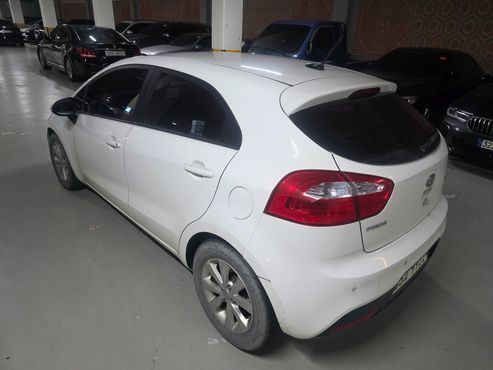 Kia pride 1.6 GDI Hatchback Luxury — пробег 309 788 км — фото 5 из 5