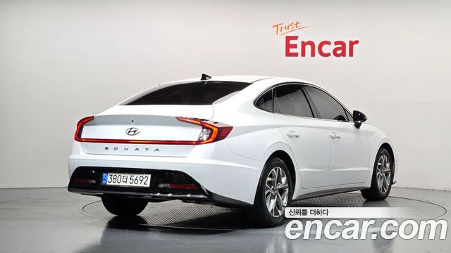 Hyundai Sonata 2.0 Premium Plus — пробег 30 696 км — фото 2 из 5