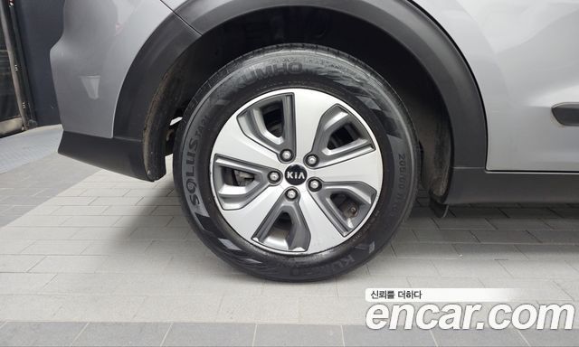 Kia Niro 1.6 HEV Luxury — пробег 108 314 км — фото 5 из 5