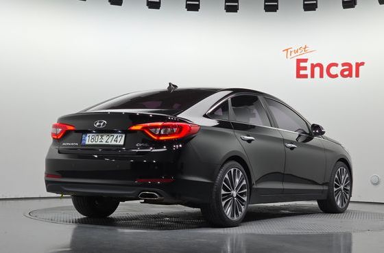 Hyundai Sonata 2.0 Smart — пробег 142 593 км — фото 2 из 5