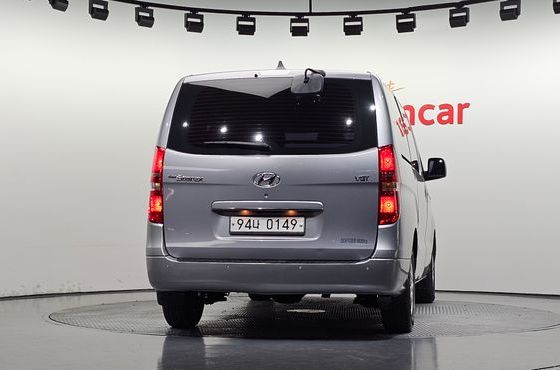 Hyundai Starex 3-Seater VAN Smart — пробег 201 498 км — фото 4 из 5