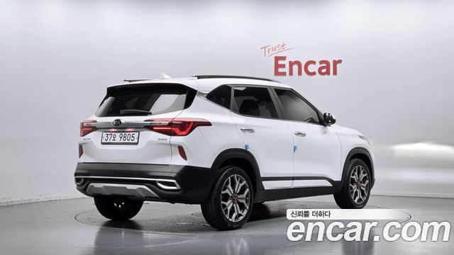 Kia Seltos из Кореи Encar