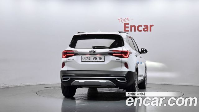 Kia Seltos из Кореи Encar
