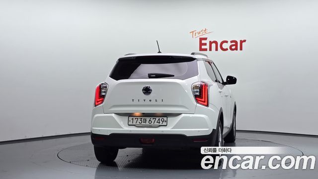 Ssangyong TIBOLI из Кореи Encar