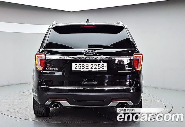 Ford Explorer 2.3 Limited 4WD 5th — пробег 89 568 км — фото 4 из 5