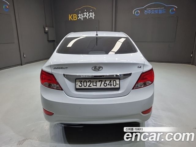 Hyundai Accent 1.4 VVT Modern — пробег 76 000 км — фото 4 из 5