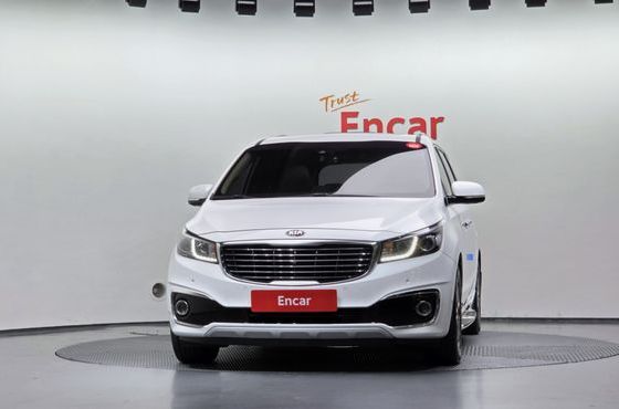 Kia Carnival 9-Seater Noblesse Special — пробег 137 703 км — фото 3 из 5