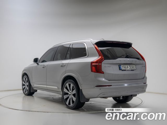 Volvo XC90 B6 Ultimate Bright — пробег 35 307 км — фото 2 из 5