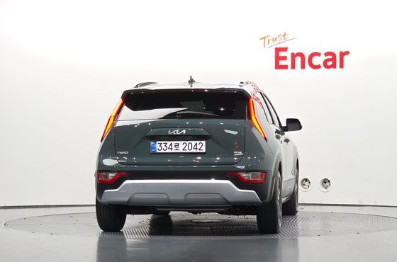 Kia Niro Prestige — пробег 62 324 км — фото 4 из 5