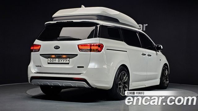 Kia Carnival 9-seater Hi-Limousine Prestige — пробег 175 147 км — фото 2 из 5