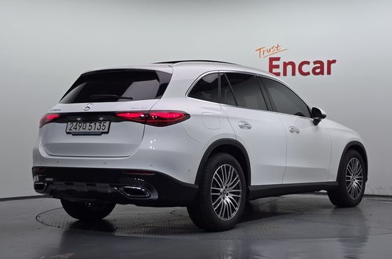 Mercedes-Benz GLC-Class GLC220 d 4MATIC — пробег 2 608 км — фото 2 из 5