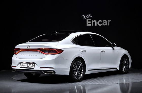 Hyundai Grandeur 2.4 Premium Special — пробег 48 981 км — фото 2 из 5